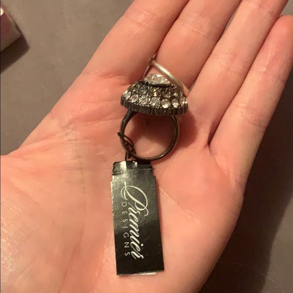 Ring - Picture 2 of 2